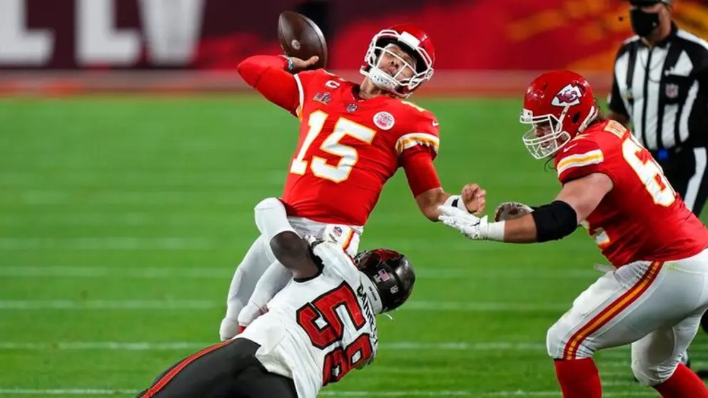 Mahomes derribado