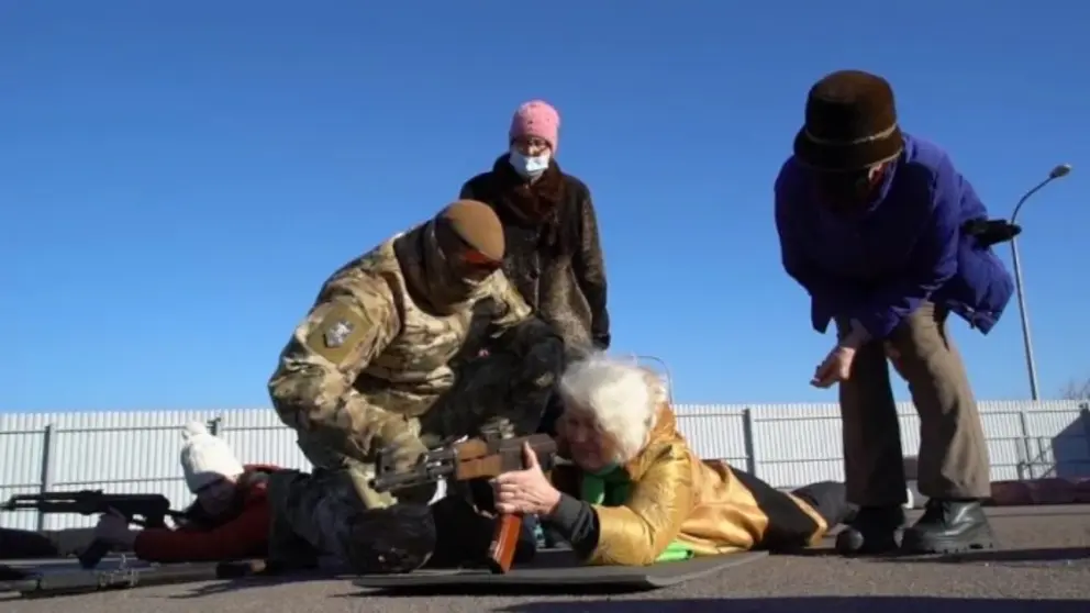 Bisabuela se une a la milicia