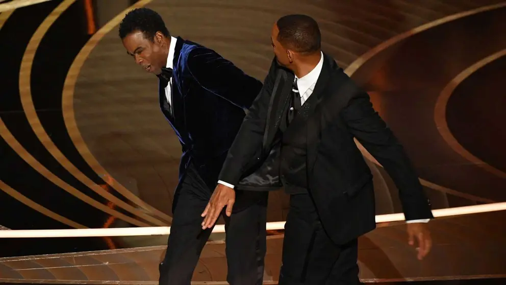 Bofetada en pleno directo de Will Smith a Chris Rock