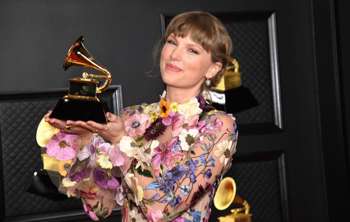 Taylor Swift Grammy 2021